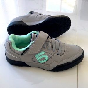 Stealth Five Ten sneaker shoes cleat mountain bike